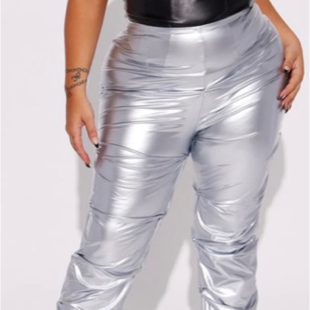 Metallic Ruched pants Size XL